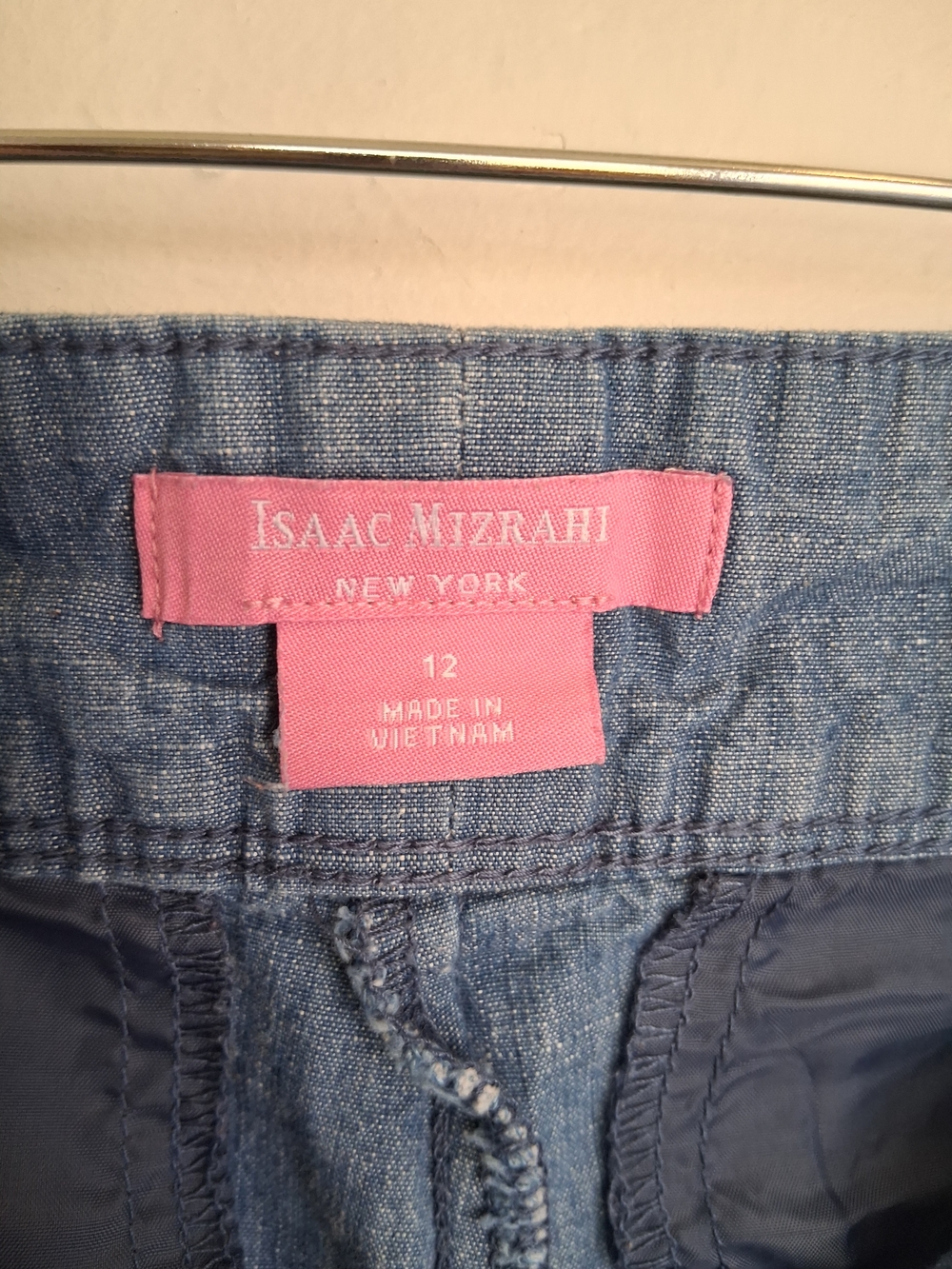 Isaac Mizrahi NY Chambray Shorts Size 12 Blue 100% Cotton Casual Summer - Picture 3 of 8